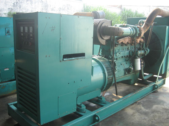 广陵租赁发电机- 发电机碳刷磨损的原因是什么