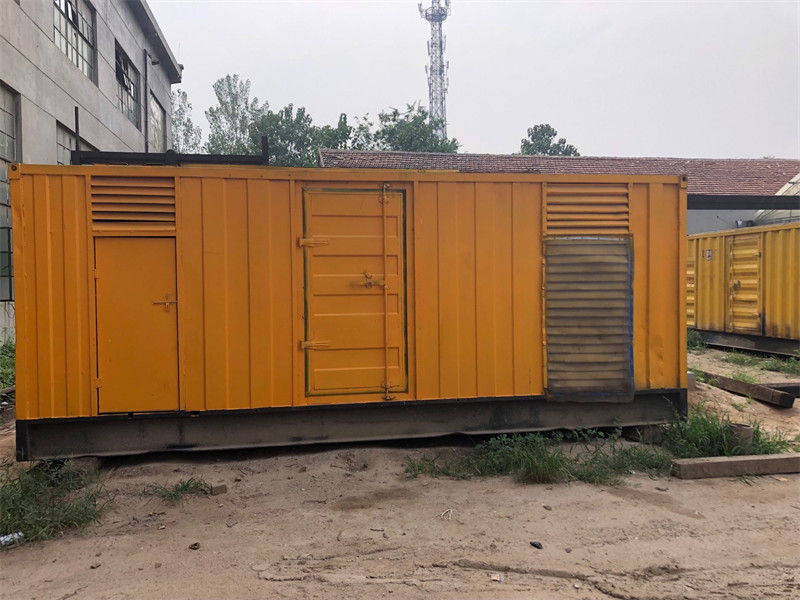 广陵柴油发电机如何判断新机油是否已经完全充满机油滤清器？