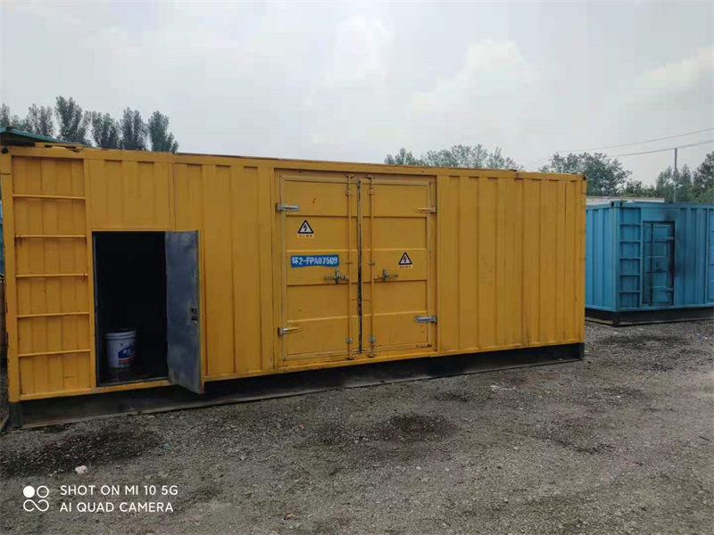 广陵200KW柴油发电机组需要配备什么型号的电缆线？