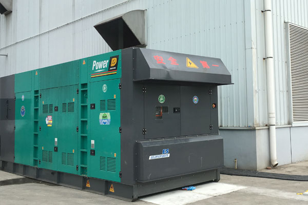 广陵燃油滤清器的更换流程是怎样的？