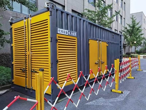 广陵如何使用转速表检查发动机的转速？