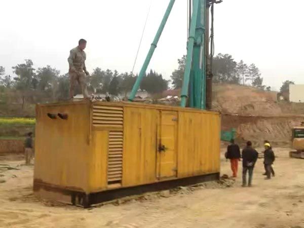 广陵如何判断水冷式机油散热器密封件是否需要更换？